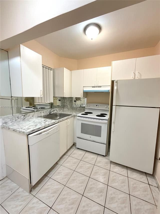 3522 NE 166th St # 7, North Miami Beach FL 33160 - North Miami Beach, FL - Photo 4