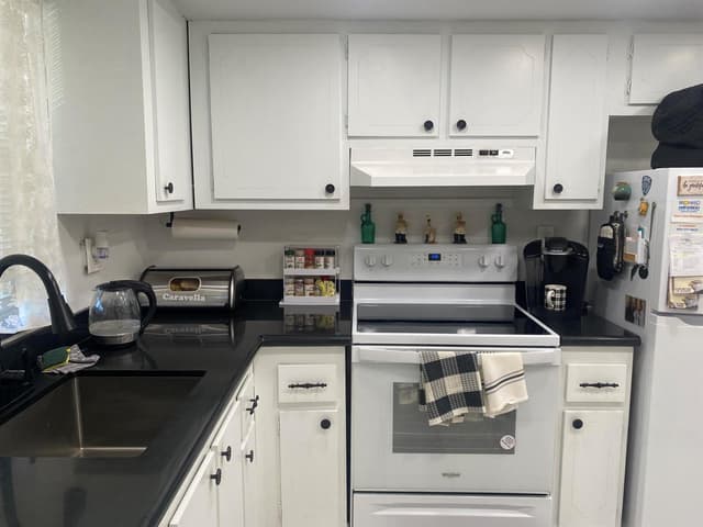 9821 Sunrise Lakes Boulevard # 210, Sunrise FL 33322 - Sunrise, FL - Photo 2