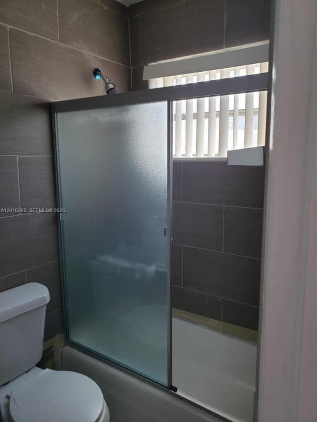 1800 NW 19th St # 9, Miami FL 33125 - Miami, FL - Photo 2