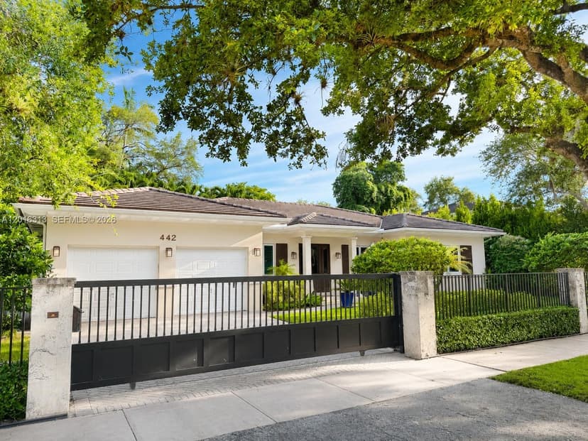 442 Amalfi Ave, Coral Gables FL 33146