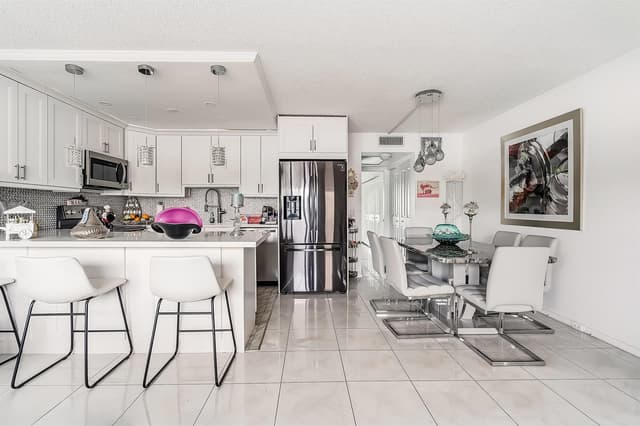 1012 Lincoln # 1012, Boca Raton FL 33434 - Boca Raton, FL - Photo 2