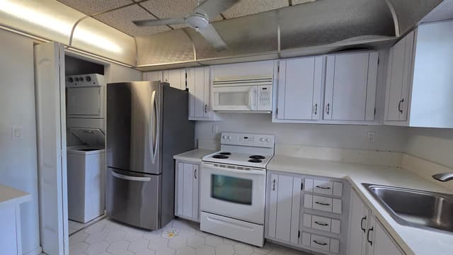 6020 NW 44th Street # 108, Lauderhill FL 33319 - Lauderhill, FL - Photo 3