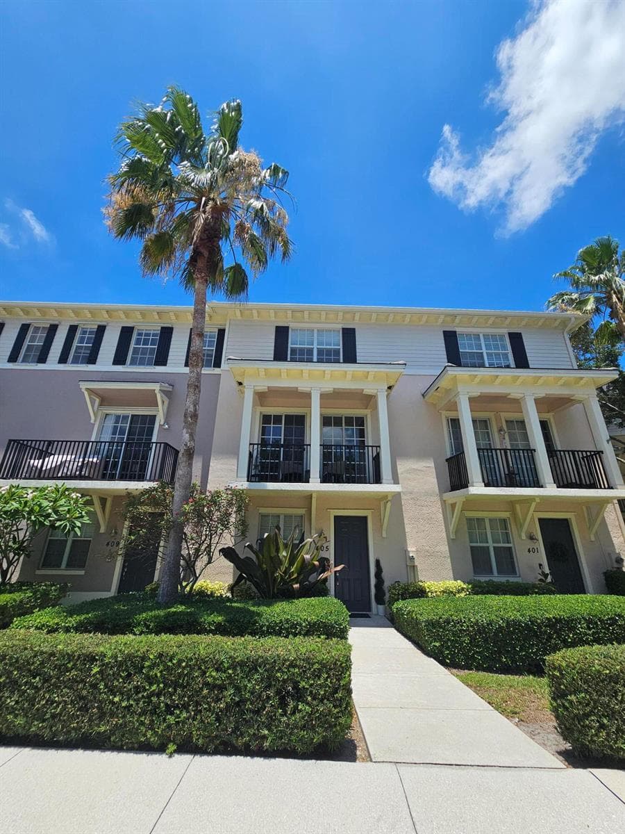 405 Schoolhouse Road, Jupiter FL 33458