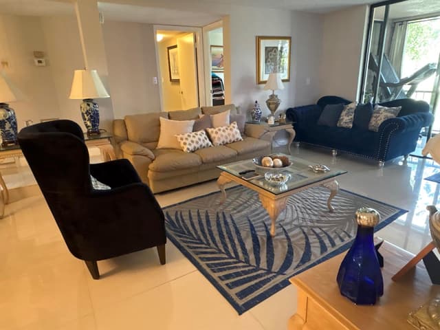 3730 Inverrary Drive # 2t, Lauderhill FL 33319 - Lauderhill, FL - Photo 2
