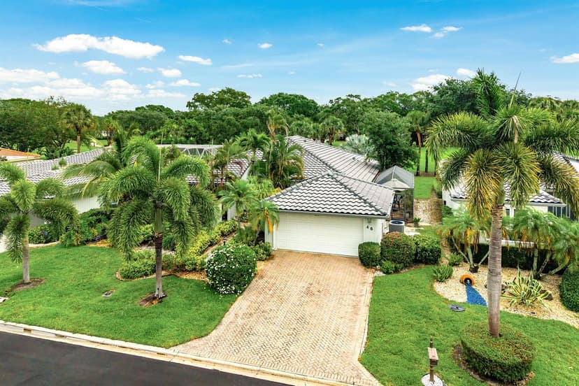 46 Woods Lane, Boynton Beach FL 33436
