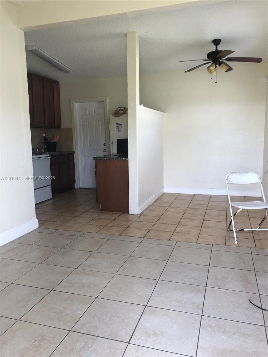 640 SW 7th St, Homestead FL 33030