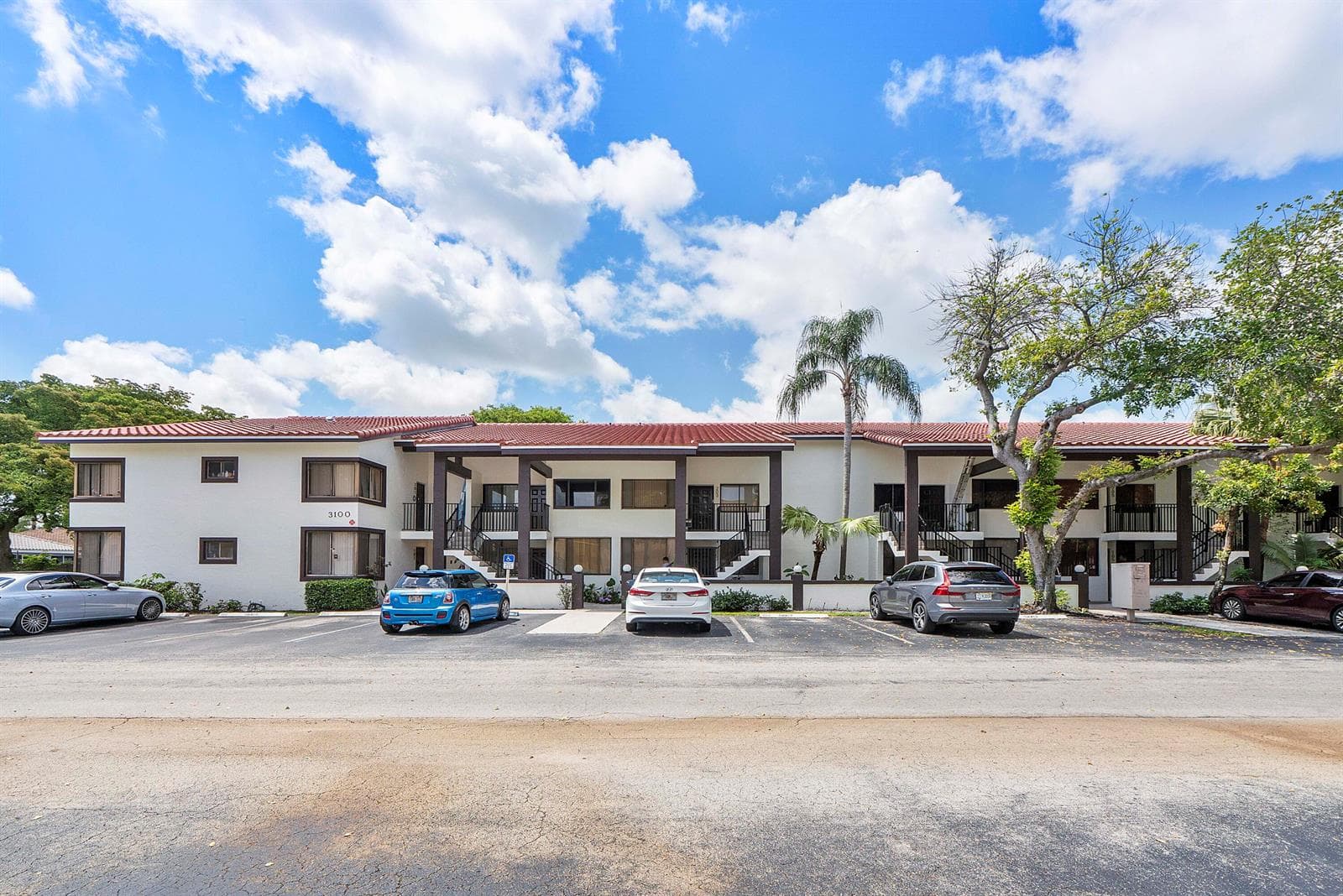 3100 NW 46th Street # 102, Oakland Park FL 33309