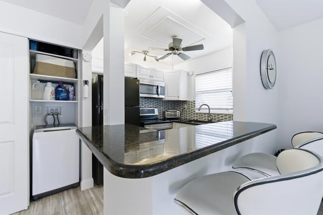 70 Bedford # C, West Palm Beach FL 33417 - West Palm Beach, FL - Photo 4