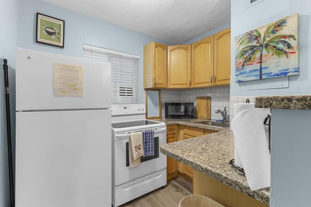 3225 NE 16th Street # 9a, Pompano Beach FL 33062 - Pompano Beach, FL - Photo 7