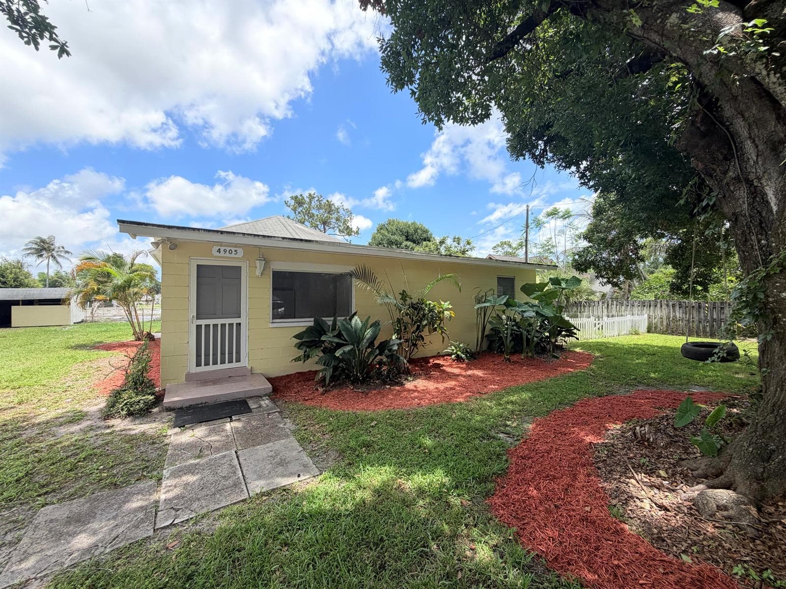 4905 Williams Road, Palm Beach Gardens FL 33418