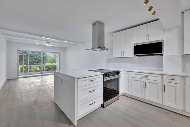 3100 N Palm Aire Drive # 106, Pompano Beach FL 33069 - Pompano Beach, FL - Photo 7