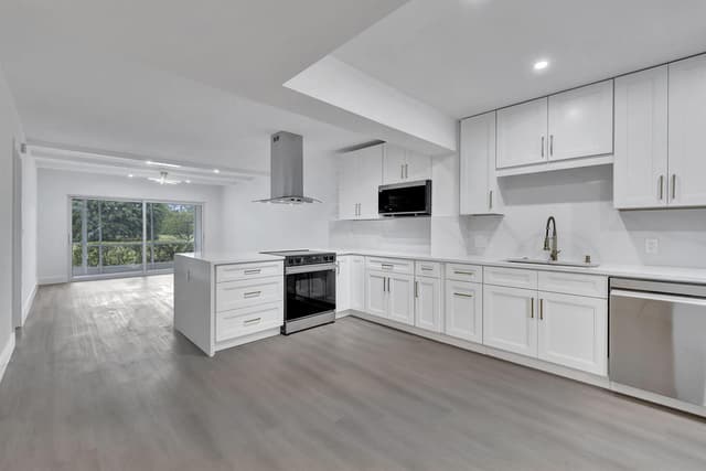 3100 N Palm Aire Drive # 106, Pompano Beach FL 33069 - Pompano Beach, FL - Photo 3