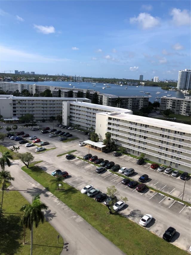 18011 Biscayne Blvd # 1405, Aventura FL 33160 - Aventura, FL - Photo 2