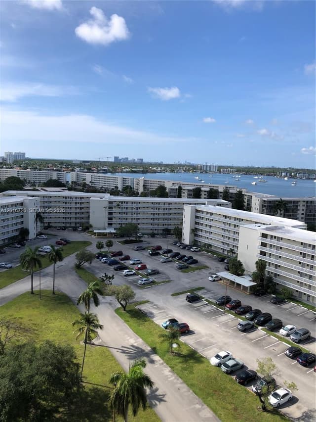 18011 Biscayne Blvd # 1405, Aventura FL 33160 - Aventura, FL - Photo 3
