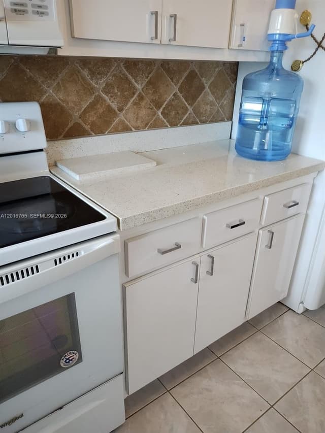 201 NE 14th Ave # 10C, Hallandale Beach FL 33009 - Hallandale Beach, FL - Photo 6