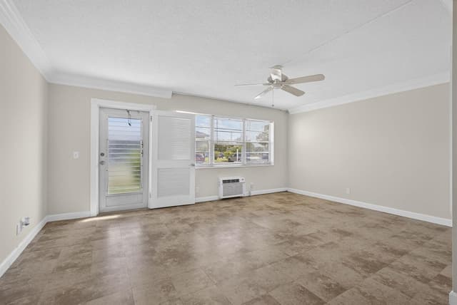 19 Hastings B, West Palm Beach FL 33417 - West Palm Beach, FL - Photo 4