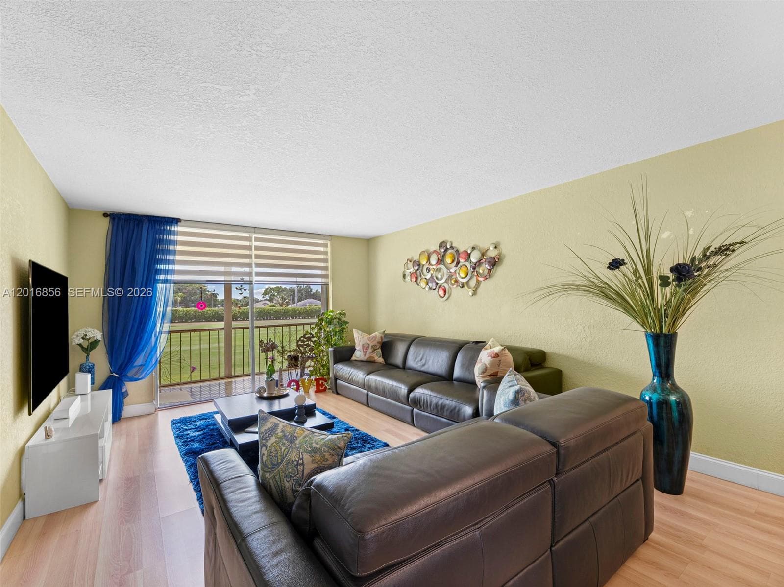 9820 S Hollybrook Lake Dr # 208, Pembroke Pines FL 33025 - Pembroke Pines, FL - Photo 1