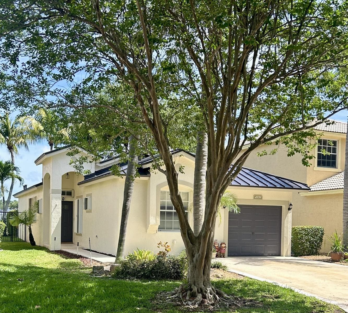 4939 Pelican Street, Coconut Creek FL 33073 - Coconut Creek, FL - Photo 1