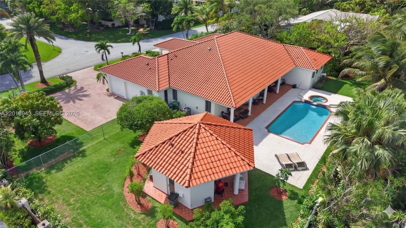 18461 SW 83rd Ave, Cutler Bay FL 33157