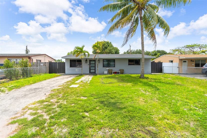 1121 N 71st Ave, Hollywood FL 33024