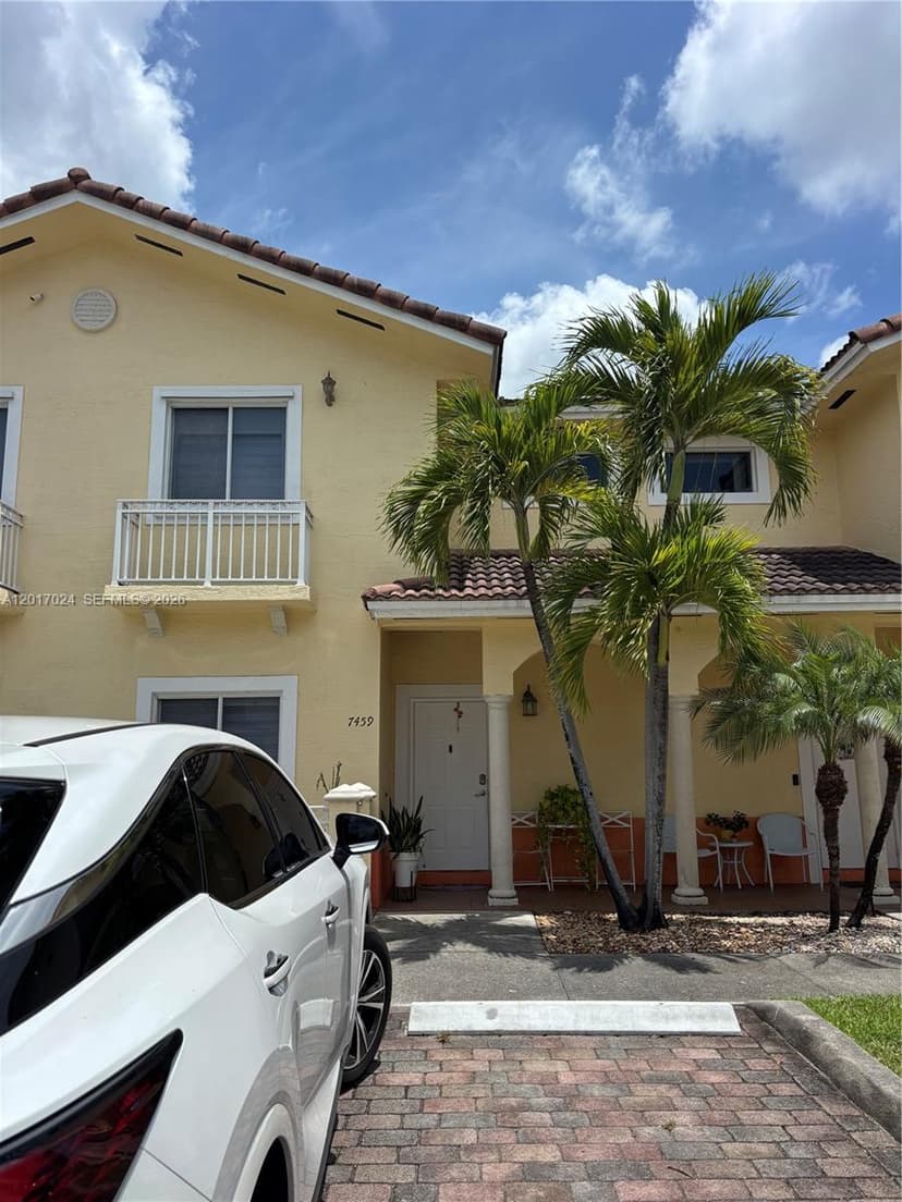 7459 NW 178th Ter, Hialeah FL 33015