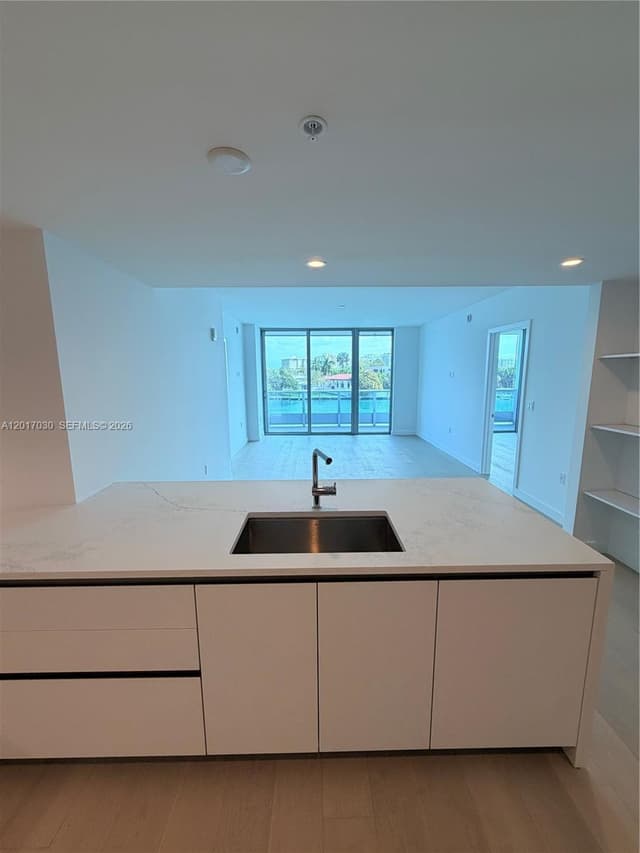 9221 E Bay Harbor Dr # 309, Bay Harbor Islands FL 33154 - Bay Harbor Islands, FL - Photo 5