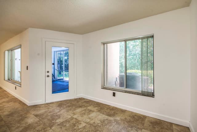 815 W Boynton Beach Boulevard # 103, Boynton Beach FL 33426 - Boynton Beach, FL - Photo 2