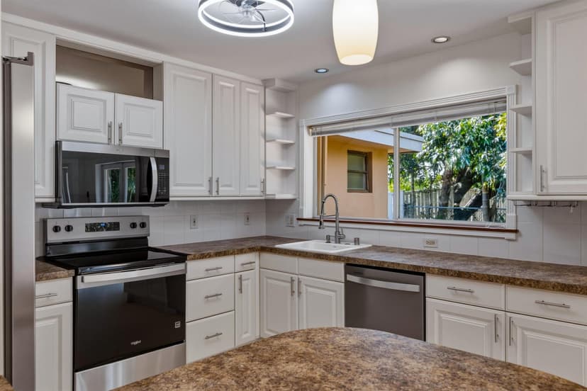 284 Allenwood Drive, Lauderdale By The Sea FL 33308