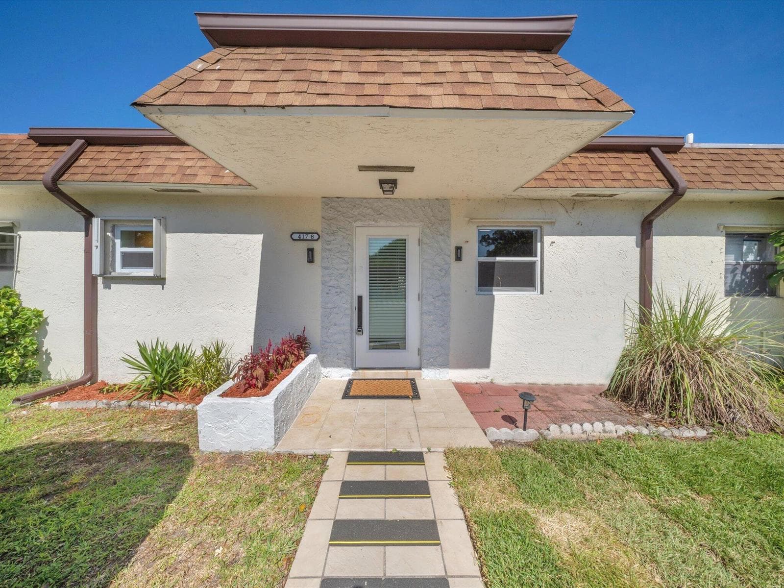 417 SW Natura Avenue # B, Deerfield Beach FL 33441 - Deerfield Beach, FL - Photo 1