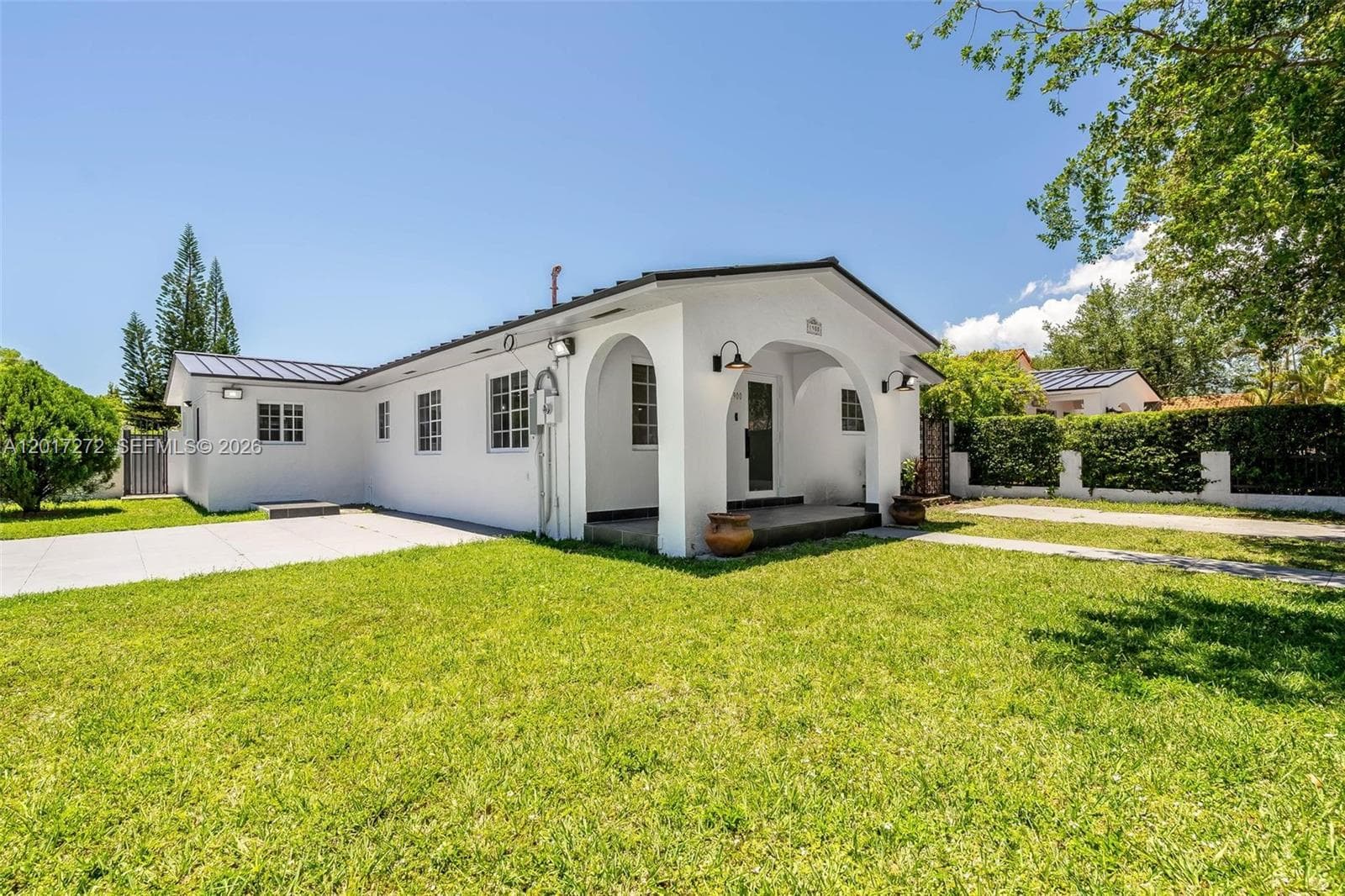 1900 SW 24th St, Miami FL 33145