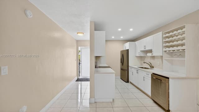 300 NE 191st St # 219, Miami FL 33179 - Miami, FL - Photo 6