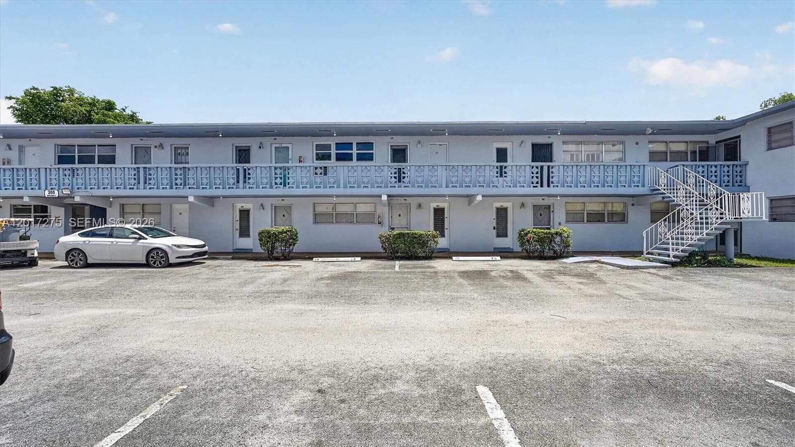 300 NE 191st St # 219, Miami FL 33179 - Miami, FL - Photo 1