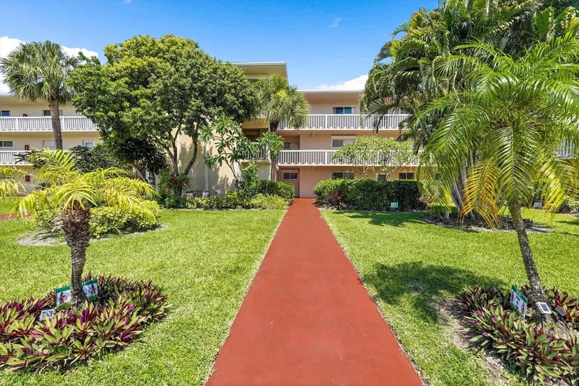 2856 S Garden Dr Drive S # 212, Lake Worth FL 33461