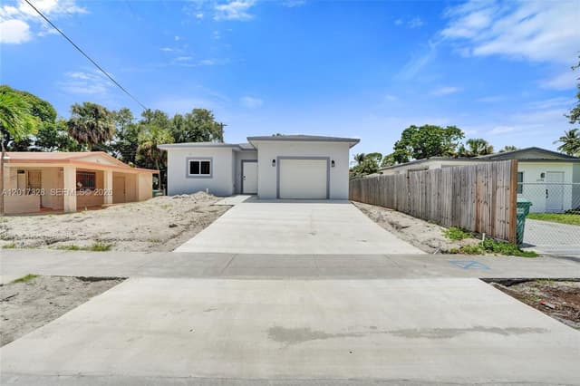 2536 NW 9th Ct, Fort Lauderdale FL 33311 - Fort Lauderdale, FL - Photo 2