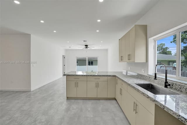 2536 NW 9th Ct, Fort Lauderdale FL 33311 - Fort Lauderdale, FL - Photo 7