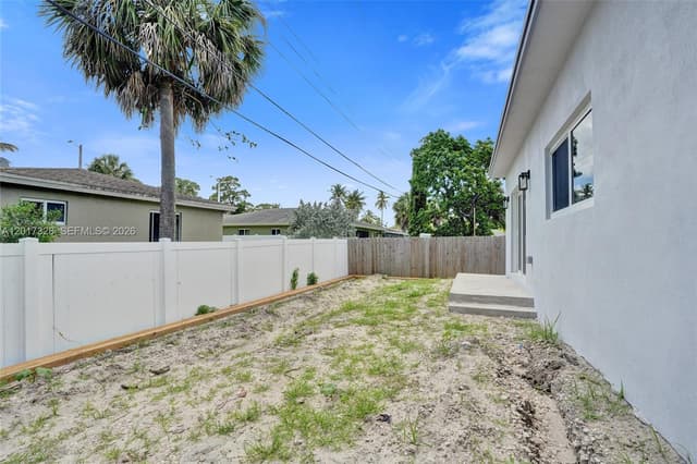 2536 NW 9th Ct, Fort Lauderdale FL 33311 - Fort Lauderdale, FL - Photo 4