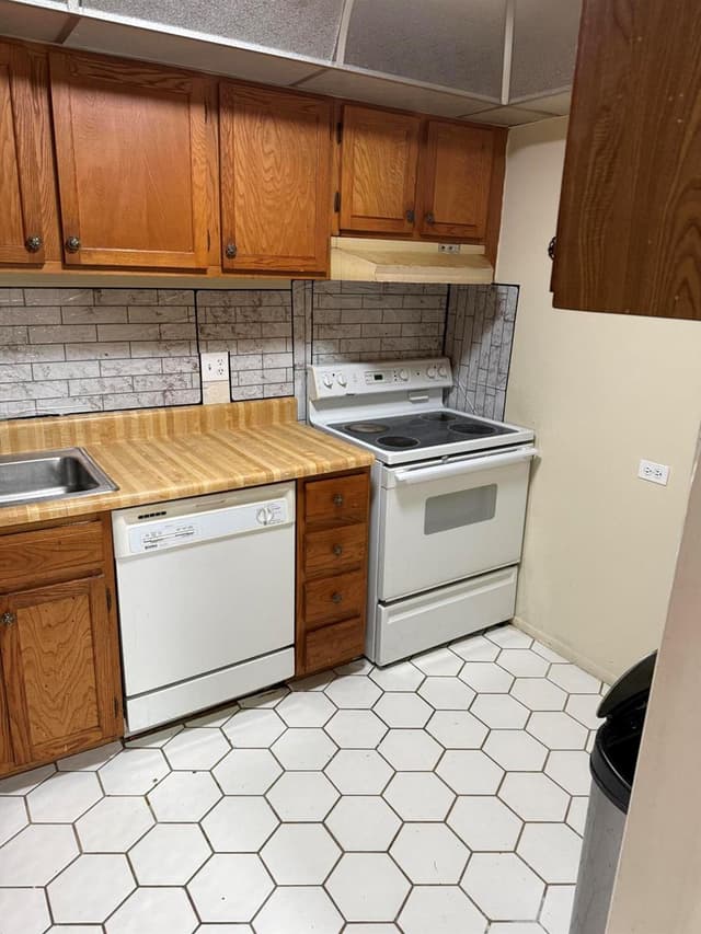 3730 Inverrary Drive # 2a, Lauderhill FL 33319 - Lauderhill, FL - Photo 5