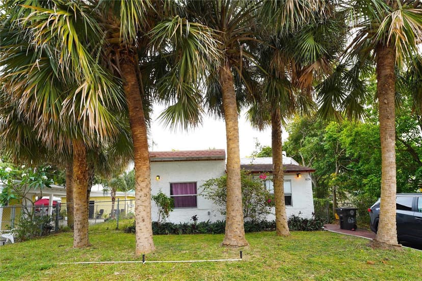 624 51st Street, West Palm Beach FL 33407