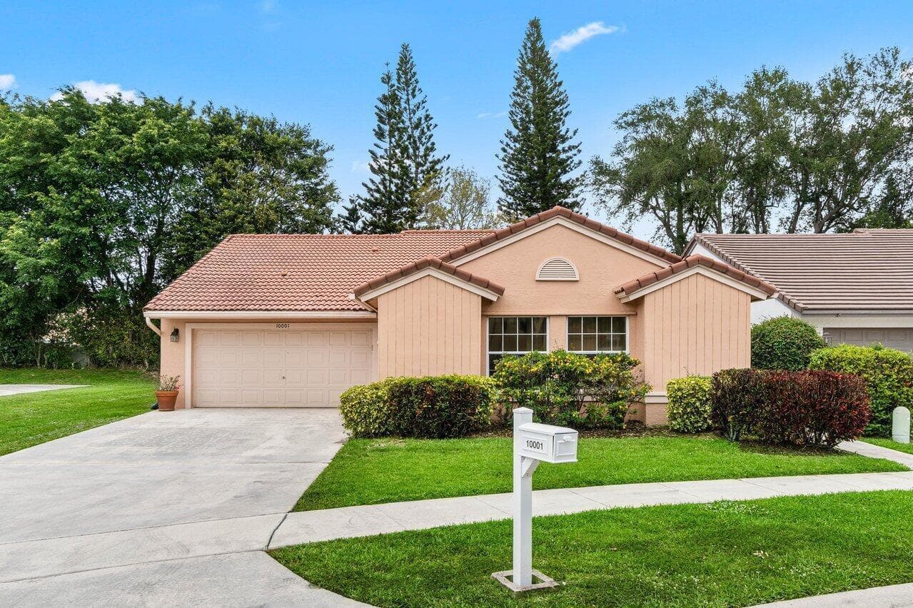 10001 Country Brook Road, Boca Raton FL 33428