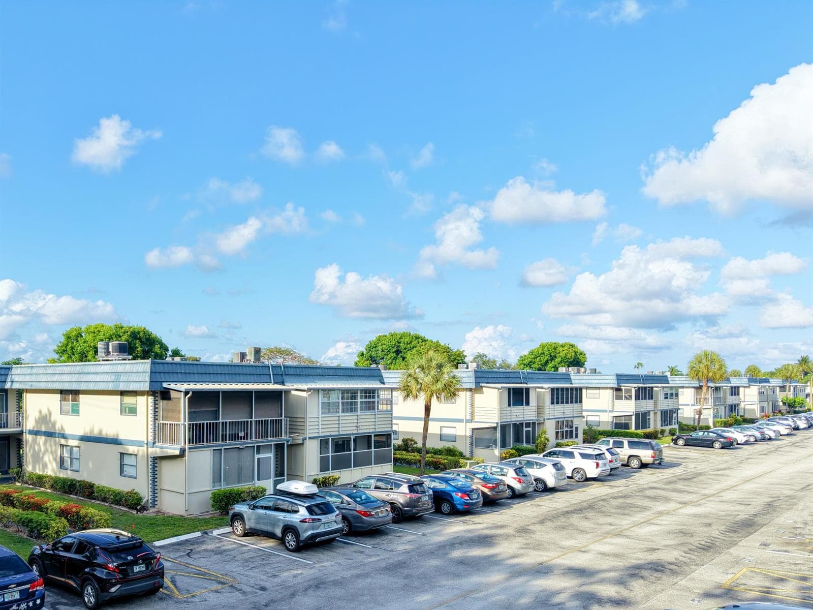 202 Brittany E, Delray Beach FL 33446 - Delray Beach, FL - Photo 1