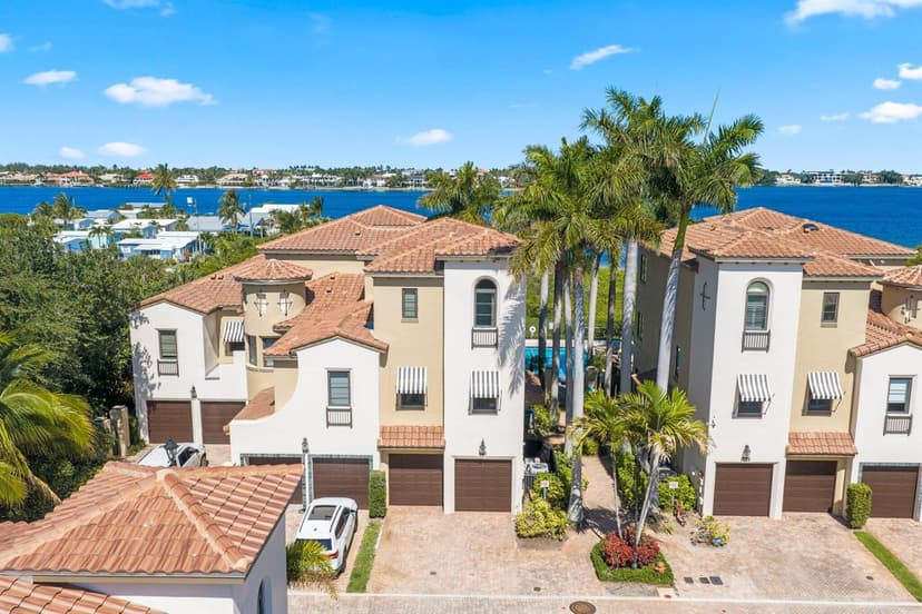 920 Via Villagio, Hypoluxo FL 33462