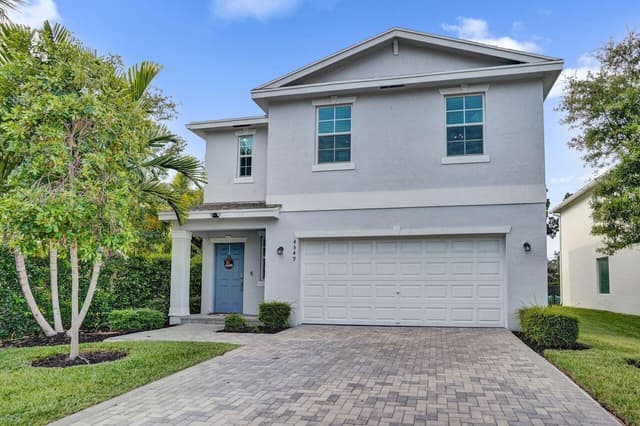 4549 Dow Lane, FL 33463 - Photo 3