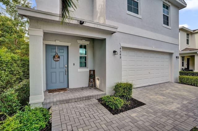 4549 Dow Lane, FL 33463 - Photo 4
