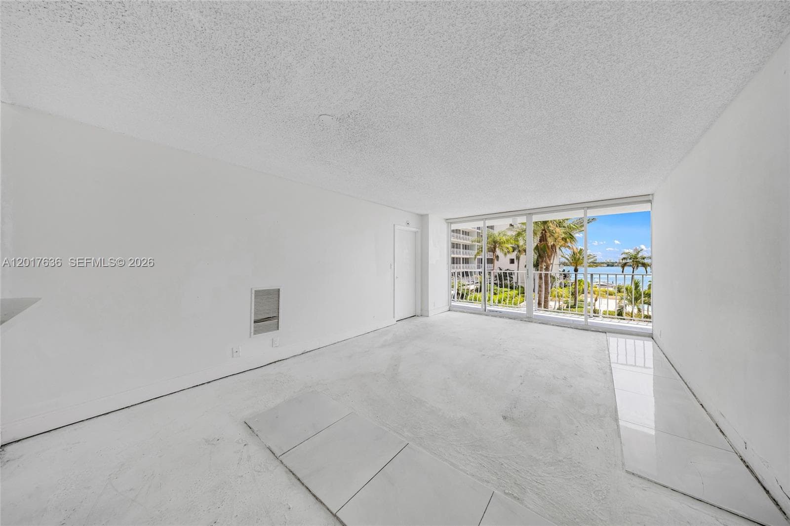 7601 E Treasure Dr # 609, North Bay Village FL 33141