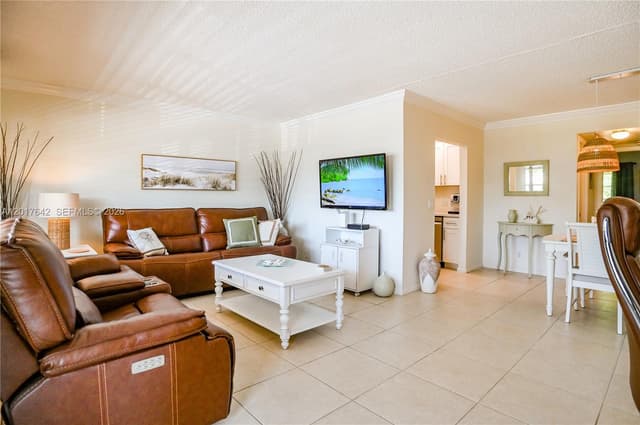 62 Prescott C # 62, Deerfield Beach FL 33442 - Deerfield Beach, FL - Photo 2