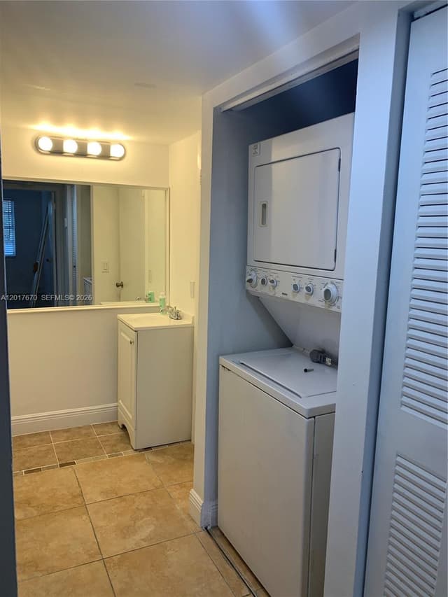 1221 SW 122nd Ave # 207, Miami FL 33184 - Miami, FL - Photo 7
