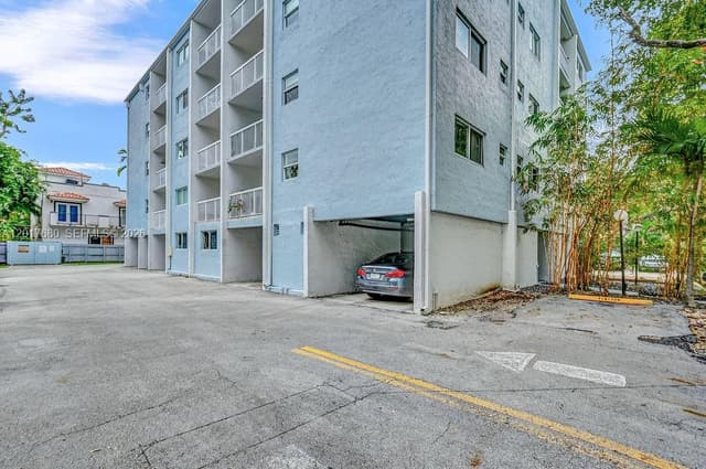 2920 SW 28th Ter # 207, Miami FL 33133 - Miami, FL - Photo 5