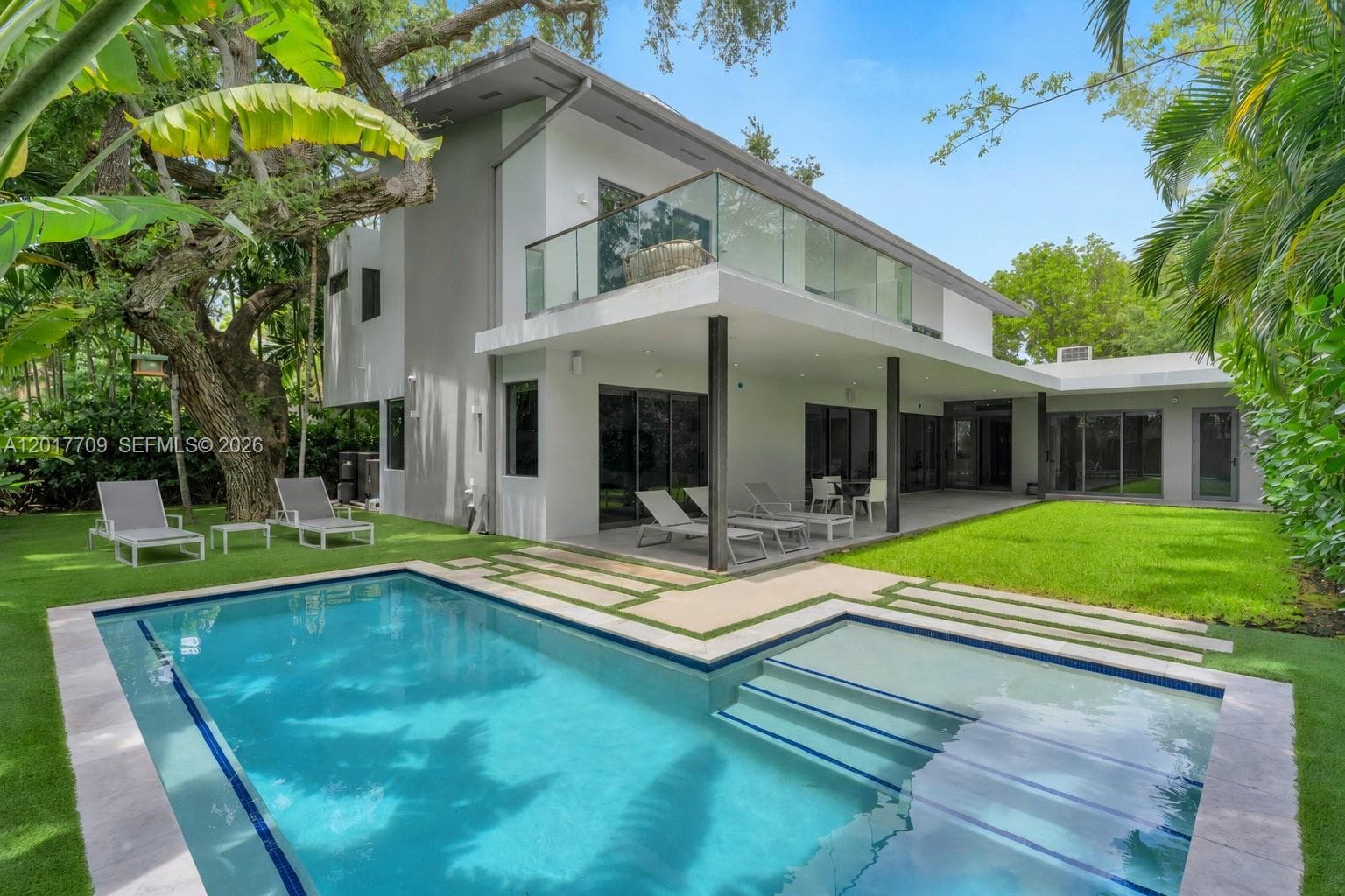 10 Samana Dr, Miami FL 33133 - Miami, FL - Photo 1