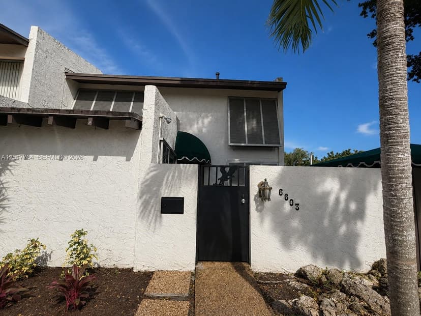 6603 SW 112th Pl, Miami FL 33173