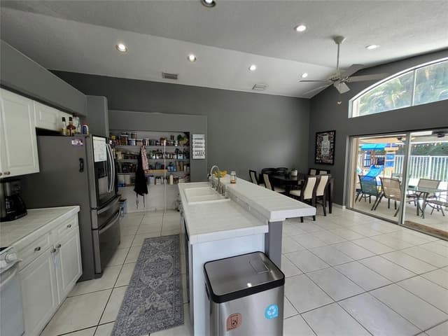 6416 Barton Creek Circle, Lake Worth FL 33463 - Lake Worth, FL - Photo 2